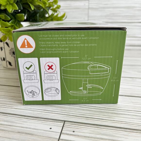 NIB Epare Vegetable Chopper Cutter Chopper Kitchenware 18 oz Capacity - Picture 3 of 9